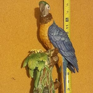 Large Royal Crown Paret